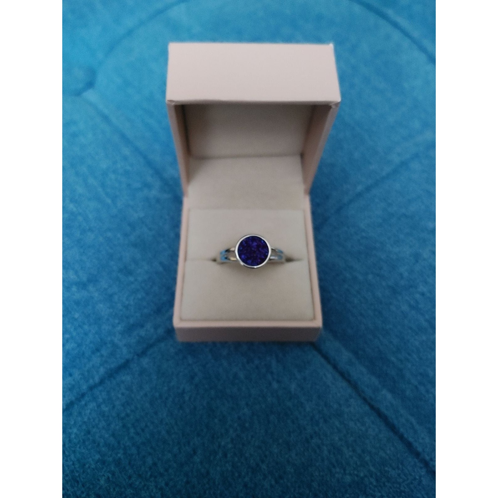 Womens Ring Size 10 12$